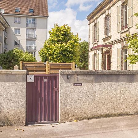 Bonappart 2 - Charme Napoleonien & Confort Troyes Exteriör bild